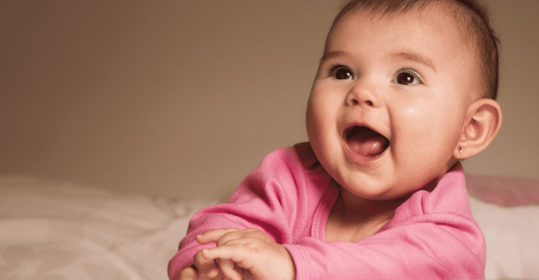 cuidado-genital-del-bebe-niña